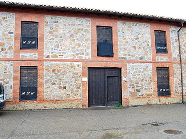 Nave Industrial en venta con 915 m2, en Santa María de la Vega