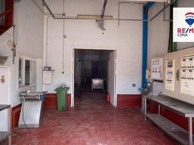 Nave industrial en venta, Baza, Granada