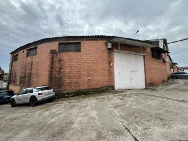 Nave industrial en venta en Córdoba, Valdeolleros