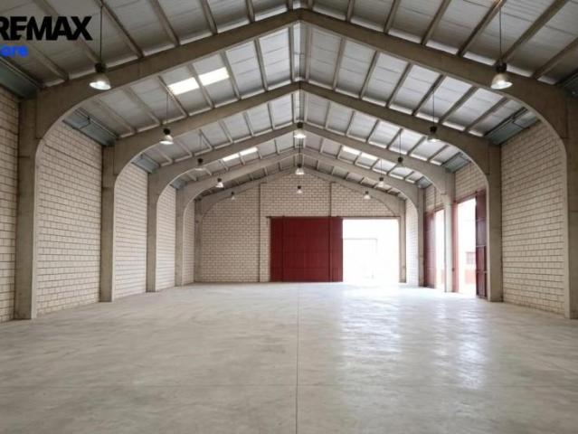 Nave industrial en venta en Cáceres, CAPELLANIAS