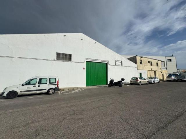Nave industrial en venta en Cádiz, Zona Franca