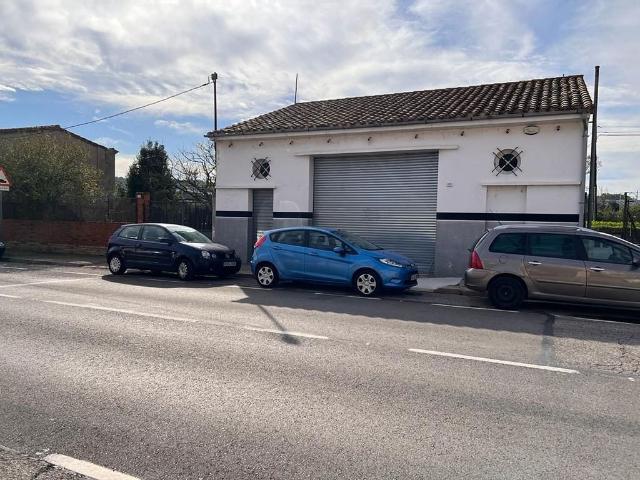 Nave industrial en venta en calle Comerç, Flaçà, de 115 m² por 190.000