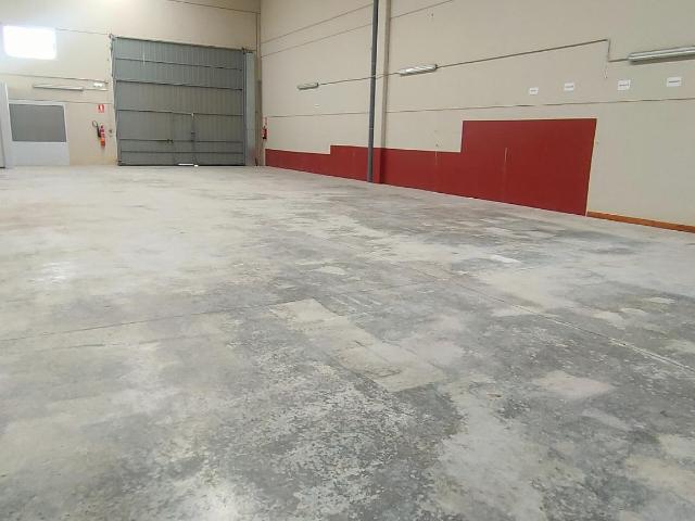 NAVE INDUSTRIAL EN VENTA EN CALLE ARTES GRÁFICAS POLÍGONO SEPES