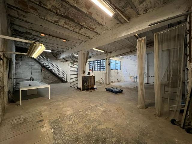 Local comercial en venta en calle De la Puríssima Concepció, Barcelona, de 600 m² por 664.000