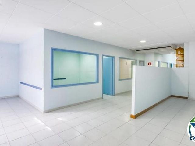 Nave industrial en venta en calle Del Doctor Alexander Fleming, Roses, de 138 m² por 170.000