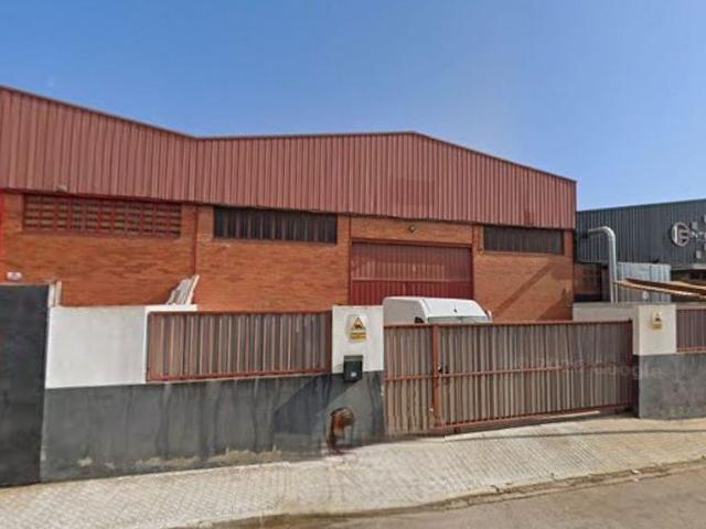 Nave industrial en venta en calle Dels Boters, Vilanova i La Geltrú, de 341 m² por 259.900
