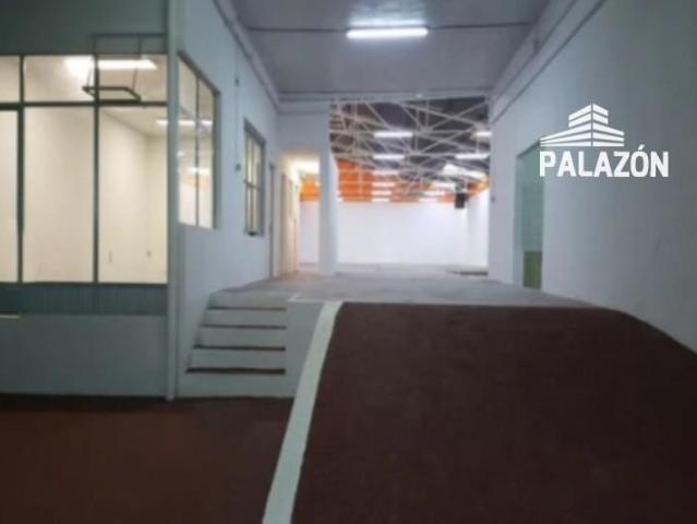 Nave industrial en venta en Crevillent
