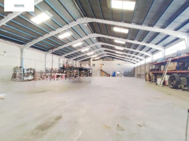 Nave industrial en venta en Albacete, Poligono campollano