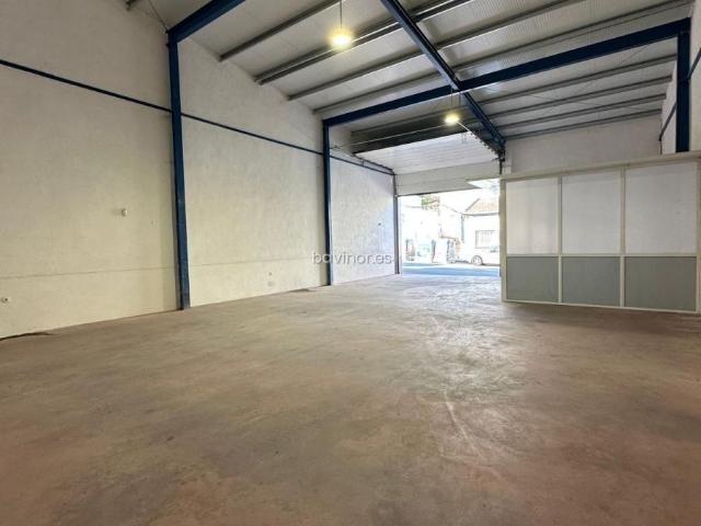 Nave Industrial en Venta en Alhama de Murcia – ¡La Oportunidad Perfecta para tu Negocio!