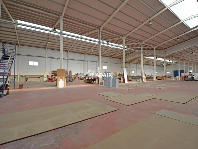 Nave industrial en Venta en Arroyo de la Luz