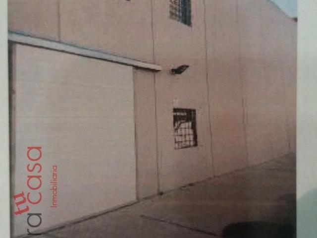 Nave industrial en venta en Ávila, Vicolozano