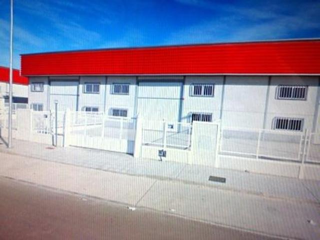 Nave industrial en venta en Badajoz