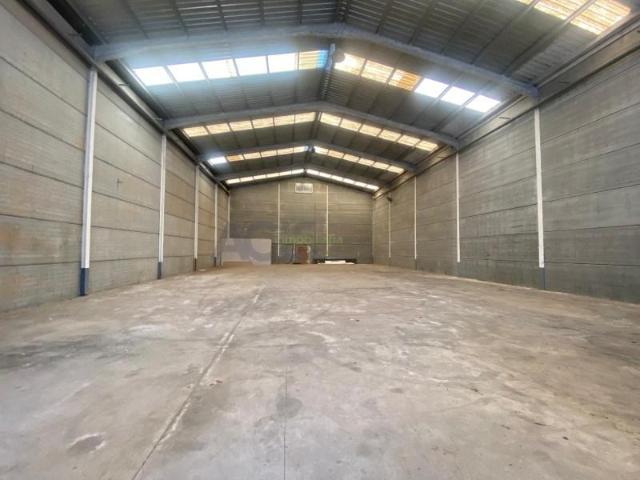 Nave industrial en venta en Benimuslem