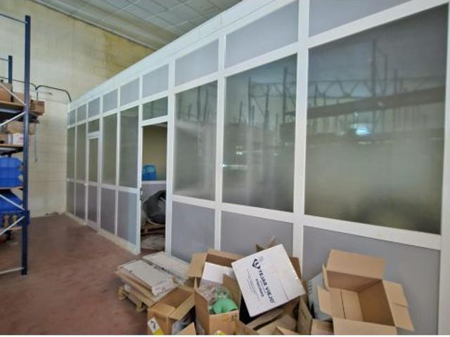 ? ¡NAVE INDUSTRIAL EN VENTA EN EL POLÍGONO DE CHINALES – CÓRDOBA! ?