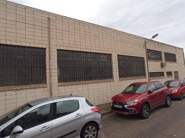 Nave industrial en venta en Elda