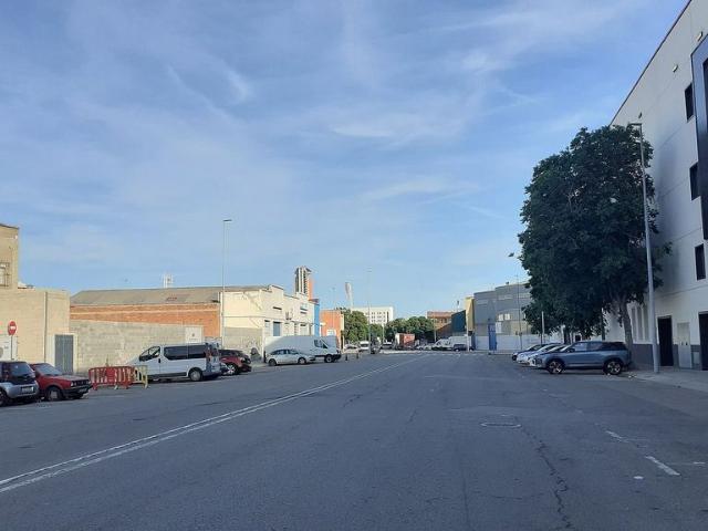 Nave industrial en venta en Hospitalet de Llobregat, L´, de 400 m² 2 habitaciones por 550.000