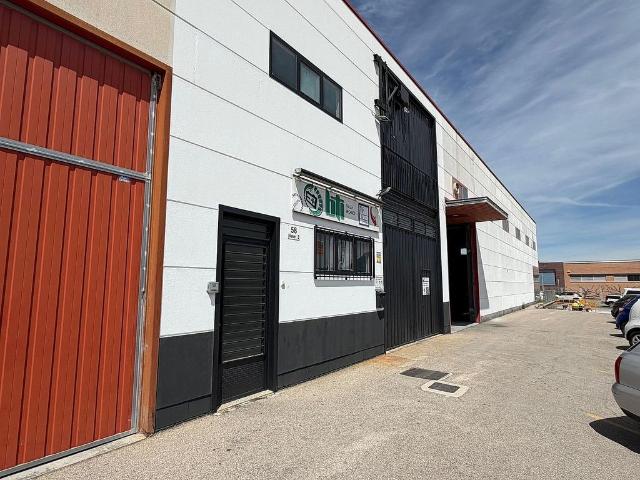 Nave industrial en venta en Igualada, de 484 m² por 289.000