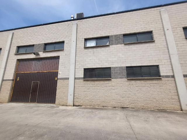 Nave industrial en venta en Igualada, de 725 m² 3 habitaciones por 530.000