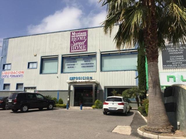 Nave industrial en venta en Lucena, Calle los Santos, 14900