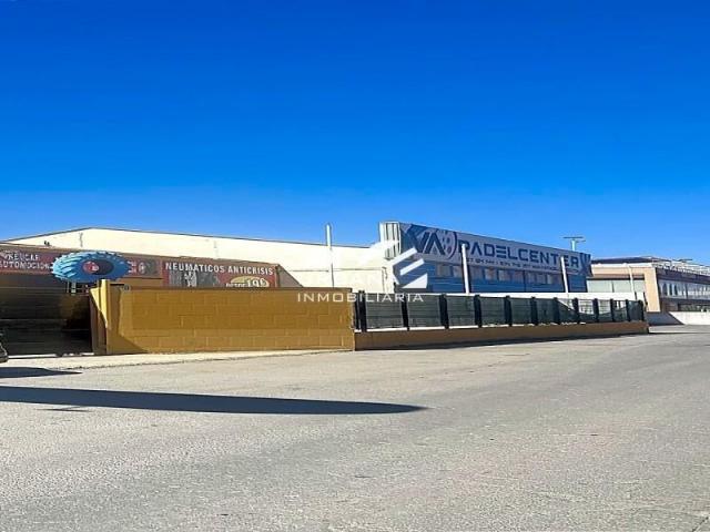 Nave industrial en venta en Lucena, Carretera Córdoba, 14900