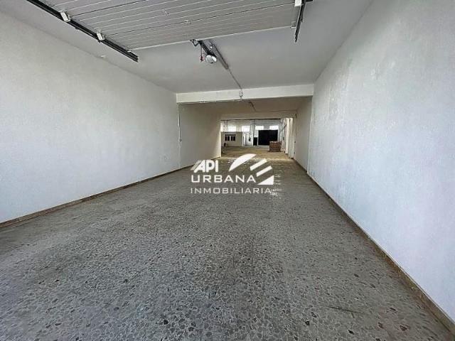 Nave industrial en venta en Lucena, Polígono las palomas, 14900