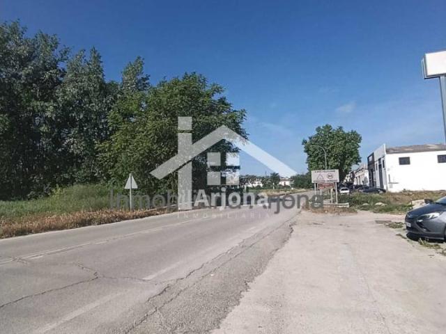 Nave industrial en venta en Lucena