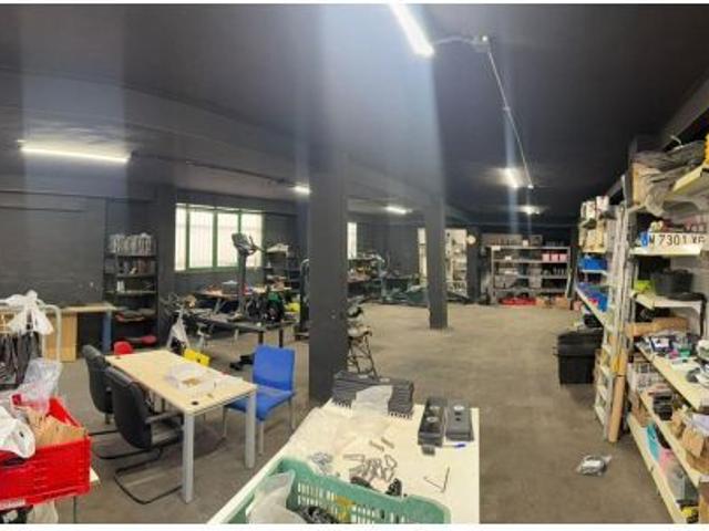 ? Nave industrial en venta en Monóvar – 122 m2 lista para tu negocio ?