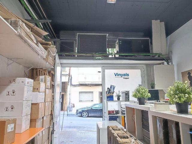 Nave industrial en venta en Mataró, de 109 m² por 110.000