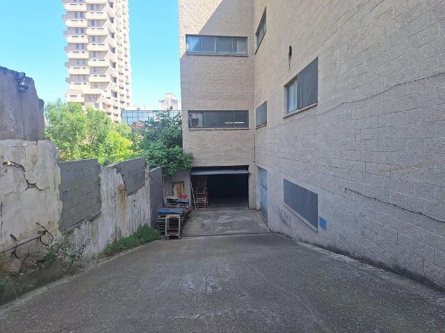Nave industrial en venta en Mataró, de 1.230 m² por 450.000