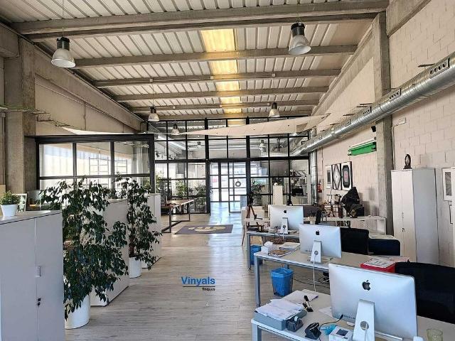 Nave industrial en venta en Mataró, de 299 m² por 450.000
