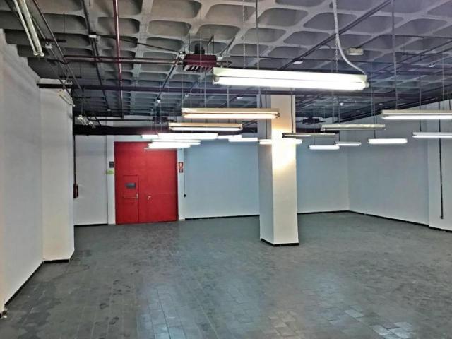Nave industrial en venta en Madrid