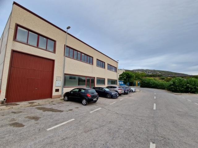 Nave industrial en venta en Manilva