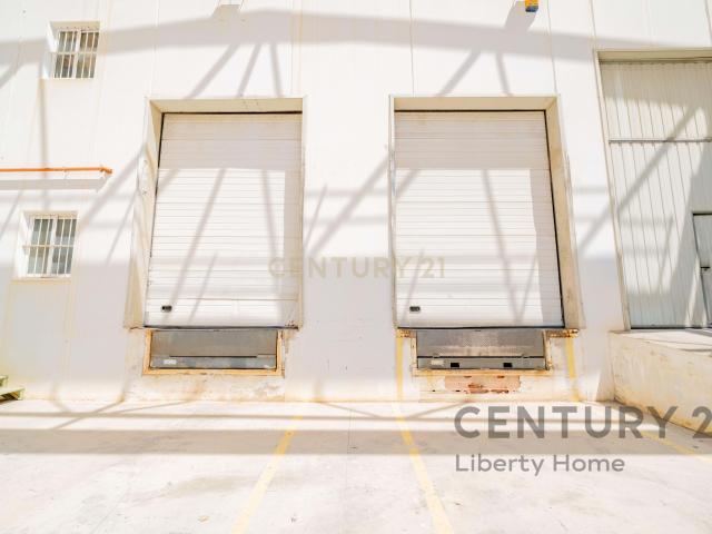 NAVE INDUSTRIAL EN VENTA EN NÁQUERA – 646 m² + 379 m² DE PATIO | ALTURA 12 m | PERFECTO ESTADO