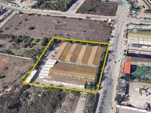 Nave industrial en venta en San Roque, Campamento