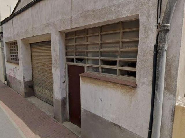 Nave industrial en venta en Sant Fost de Campsentelles, de 400 m² por 190.000
