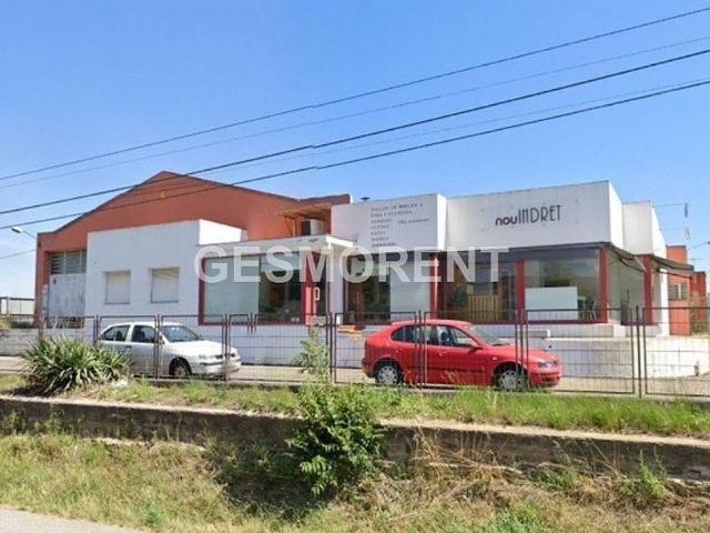 Nave industrial en venta en Santa Coloma de Farners, de 1.897 m² por 486.000