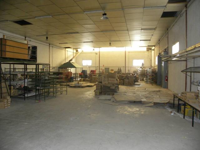 Nave industrial en venta en POLIGONO INDUSTRIAL
