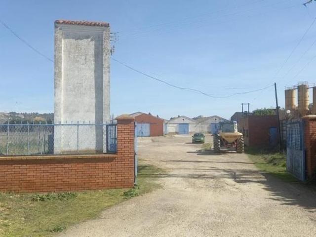 Nave industrial en venta en Palencia, San Antonio