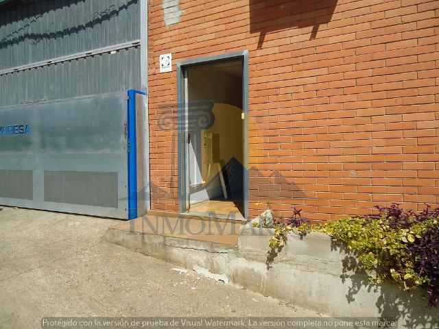 Nave industrial en venta en pasaje Giulianni M, Rubí, de 493 m² 5 habitaciones por 339.000
