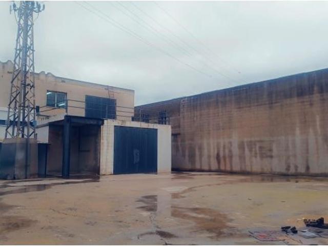 NAVE INDUSTRIAL EN VENTA, EN PERFECTAS CONDICIONES, CON MÚLTIPLES OPCIONES DE EXPLOTACIÓN