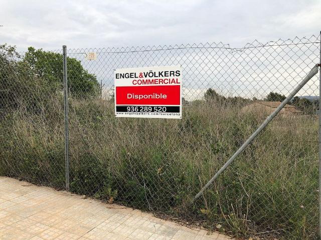 Nave industrial en venta en Piera, de 1.306 m² por 700.000