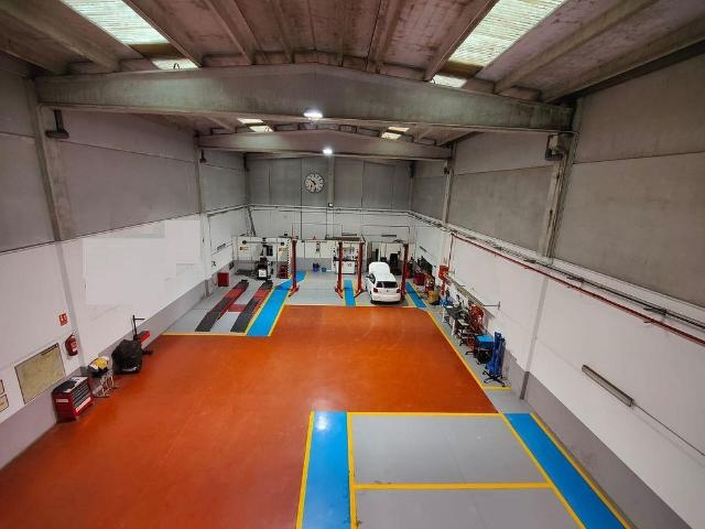 Nave industrial en venta en Vilanova i La Geltrú, de 680 m² por 750.000