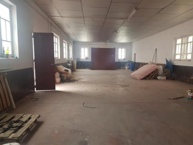 Nave industrial en venta en Villena, Estación