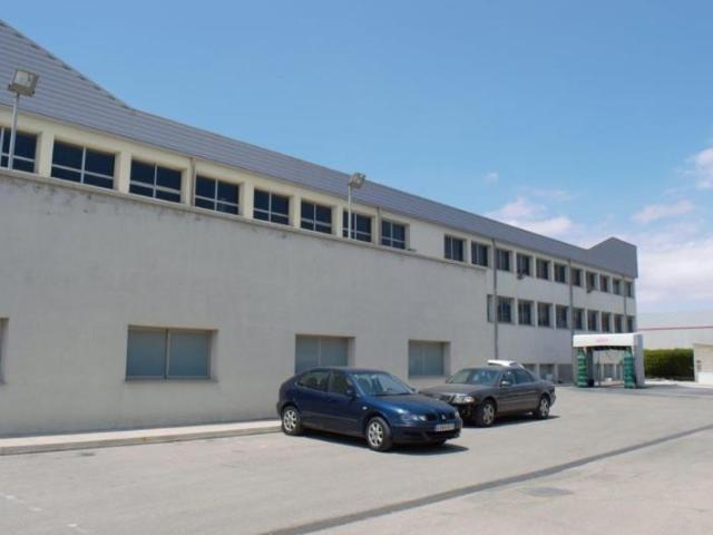 Nave industrial en venta en Villena, P.i. bulilla