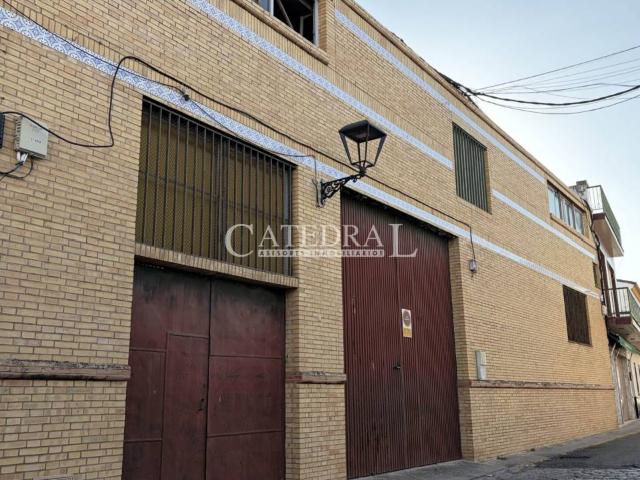 Nave industrial en venta. Santiponce Sevilla