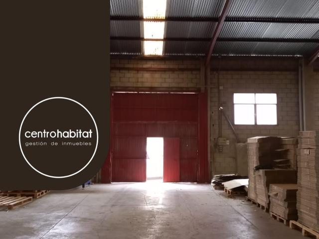 Nave industrial en zona Parque del Rio