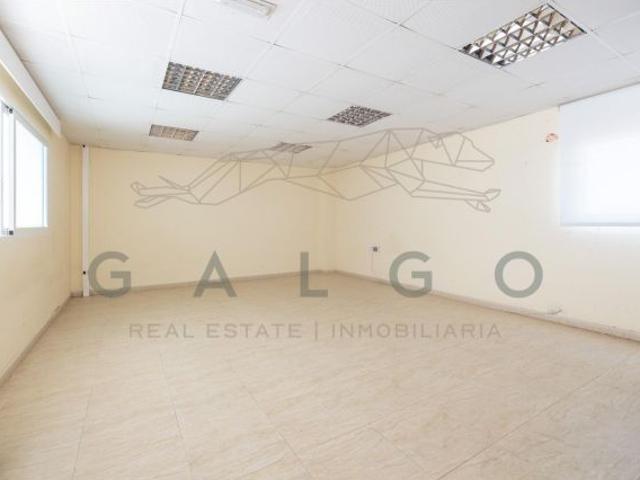 NAVE INDUSTRIAL LISTA PARA ENTRAR EN BENAGUACIL