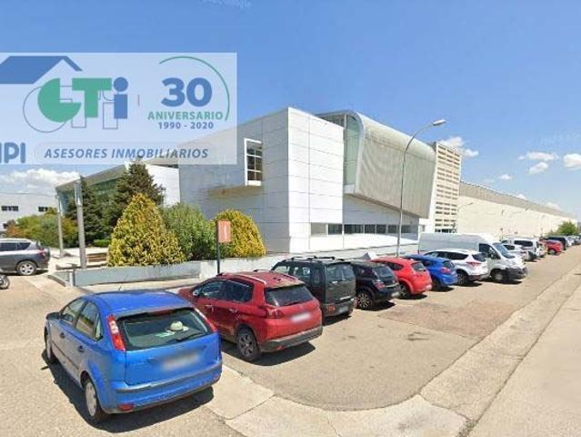 Nave Logística Especializada en Distribución de Productos Farmacéuticos, Parafarmacia y Cosmética – Zaragoza