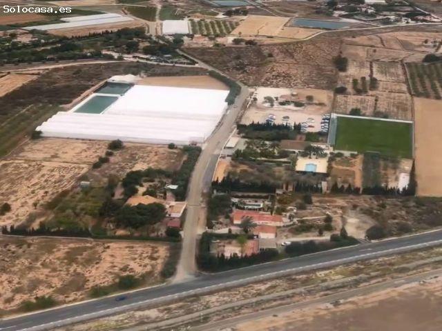 Nave techada en alquiler para Parking de Vehículos – Aeropuerto Alicante Elche