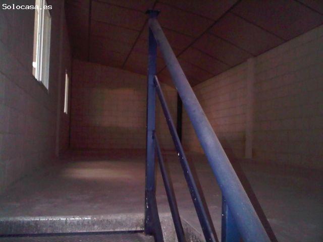 Nave TIPO C. LINDA CON POLIGO INDUSTRIAL ALBA VILA SECA